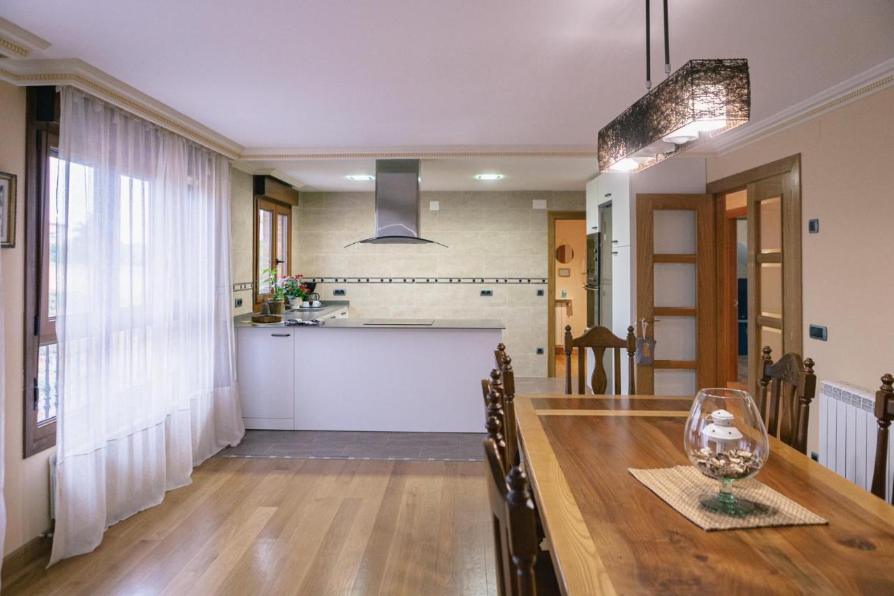 Ferienwohnung Alojamiento Urabain Allo Exterior foto